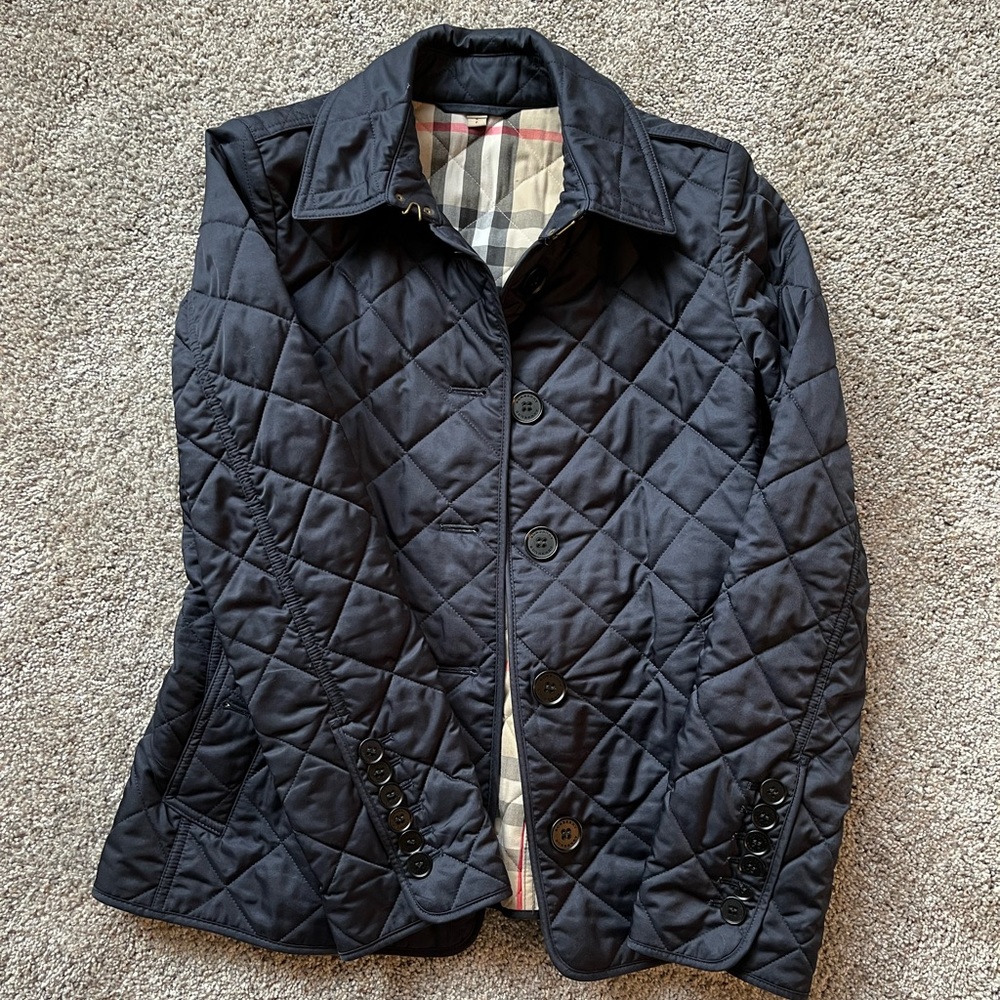 BLACK Burberry jacket - Slightly worn. Size small